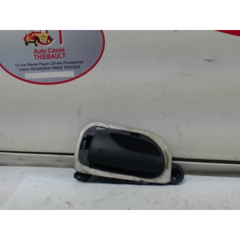 Poignee interieur arriere gauche RENAULT ESPACE III d’occasion