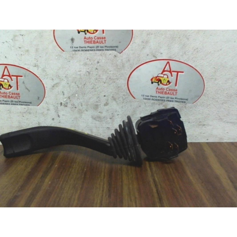 Commodo d'essuie glaces OPEL OMEGA (A) d’occasion
