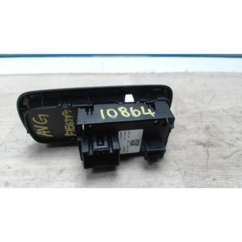 Interrupteur de leve vitre avant gauche FORD FIESTA 6 PHASE 1 d’occasion