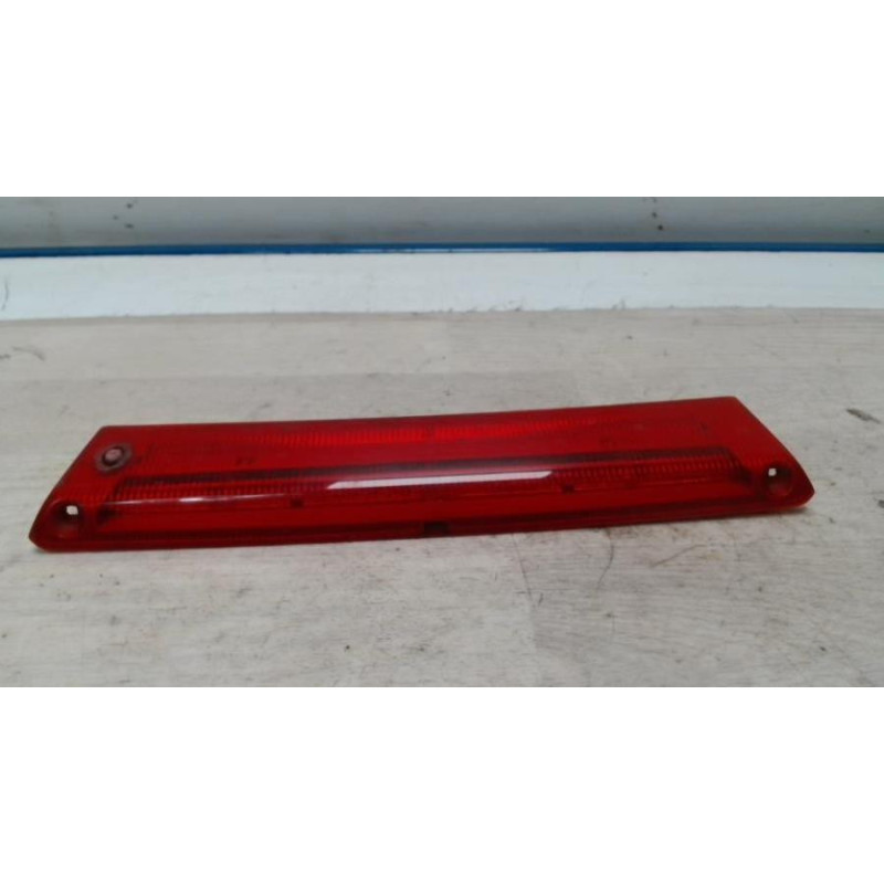 Feu arriere stop central FORD FIESTA 6 PHASE 1 d’occasion