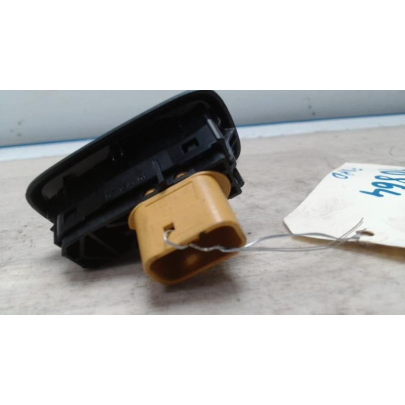 Interrupteur de leve vitre avant droit FORD FIESTA 6 PHASE 1 d’occasion