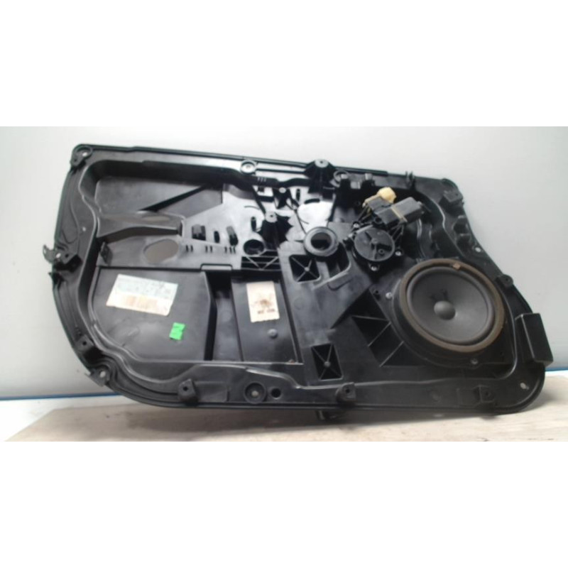 Leve vitre electrique avant gauche FORD FIESTA 6 PHASE 1 d’occasion