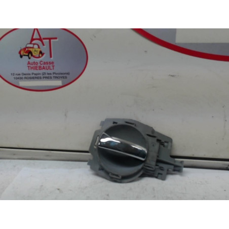 Poignee interieur avant droit CITROEN C3 PLURIEL d’occasion