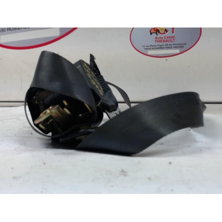 Attache ceinture avant droit RENAULT LAGUNA II PHASE 1 d’occasion