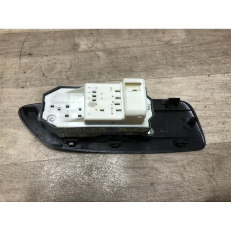 Interrupteur de leve vitre avant gauche TOYOTA AURIS 1 PHASE 1 d’occasion