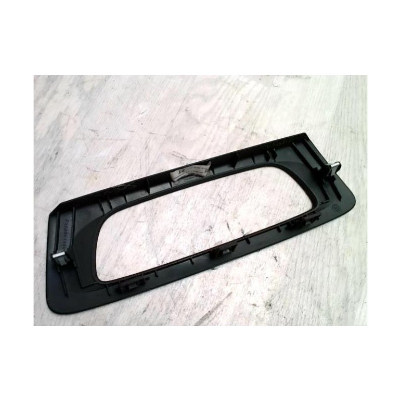 Facade autoradio RENAULT SCENIC 3 PHASE 1 d’occasion
