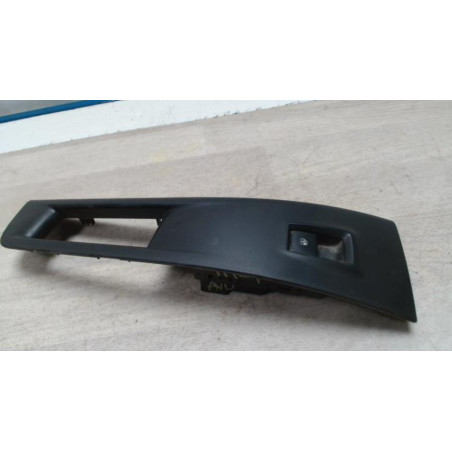 Interrupteur de leve vitre avant droit OPEL MERIVA B PHASE 1 d’occasion