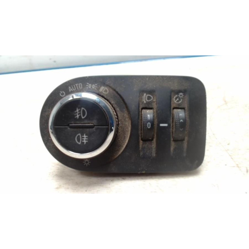 Commande de reglage hauteur de phare OPEL MERIVA B PHASE 1 d’occasion