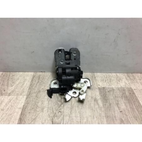Serrure de coffre AUDI A3 2 SPORTBACK PHASE 2 d’occasion