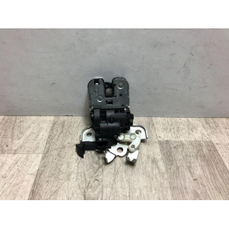 Serrure de coffre AUDI A3 2 SPORTBACK PHASE 2 d’occasion