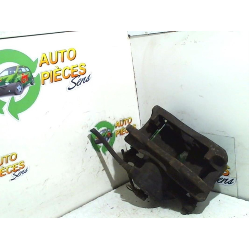 Etrier avant droit (freinage) PEUGEOT EXPERT 1 PHASE 1 d’occasion