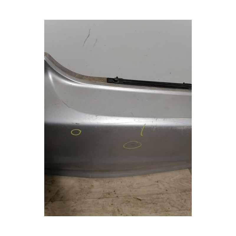 Pare choc arriere TOYOTA  d’occasion