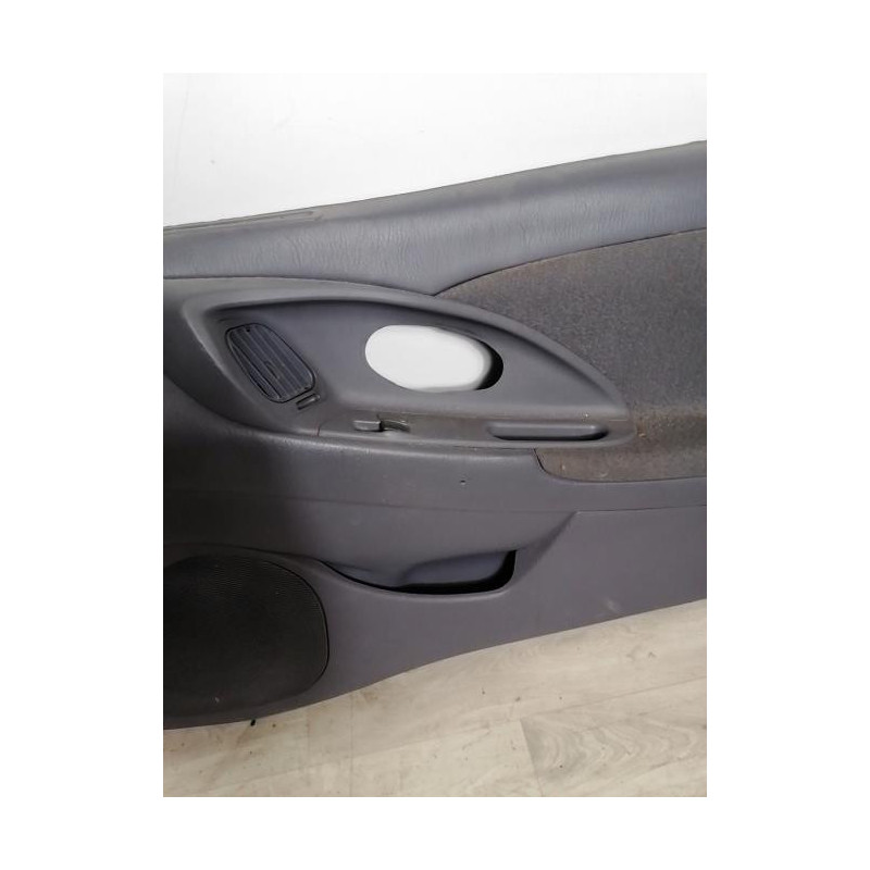 Panneau de porte avant droit MITSUBISHI ECLIPSE COUPE d’occasion