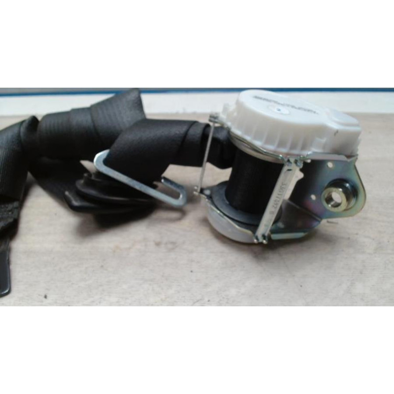 Ceinture avant droit OPEL MERIVA B PHASE 1 d’occasion
