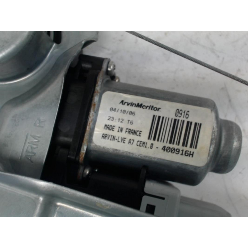 Leve vitre electrique avant droit PEUGEOT 207 PHASE 1 d’occasion