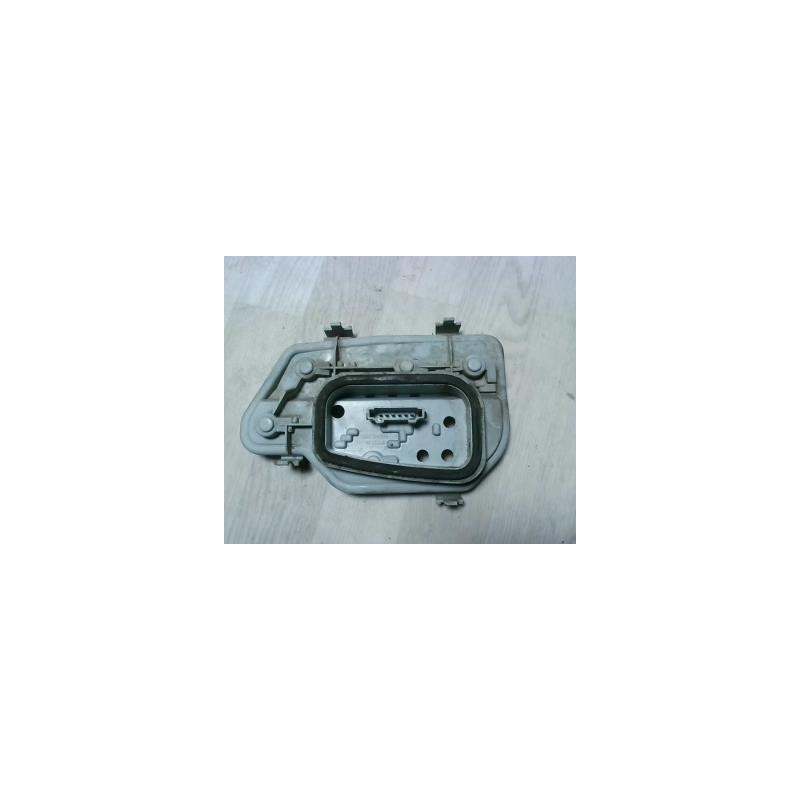 Platine feu arriere droit VOLKSWAGEN POLO 4 PHASE 1 d’occasion