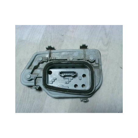 Platine feu arriere droit VOLKSWAGEN POLO 4 PHASE 1 d’occasion