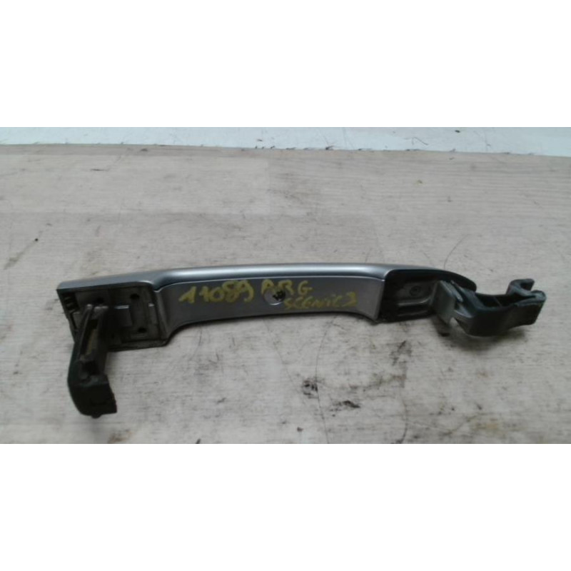 Poignee porte arriere gauche RENAULT SCENIC 3 PHASE 1 d’occasion