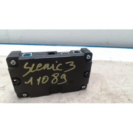 Calculateur RENAULT SCENIC 3 PHASE 1 d’occasion