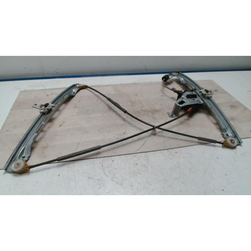 Leve vitre electrique avant gauche PEUGEOT 206 PHASE 1 d’occasion