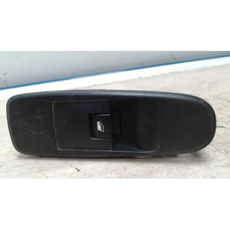 Interrupteur de leve vitre avant droit CITROEN C4 PICASSO 1 PHASE 2 d’occasion