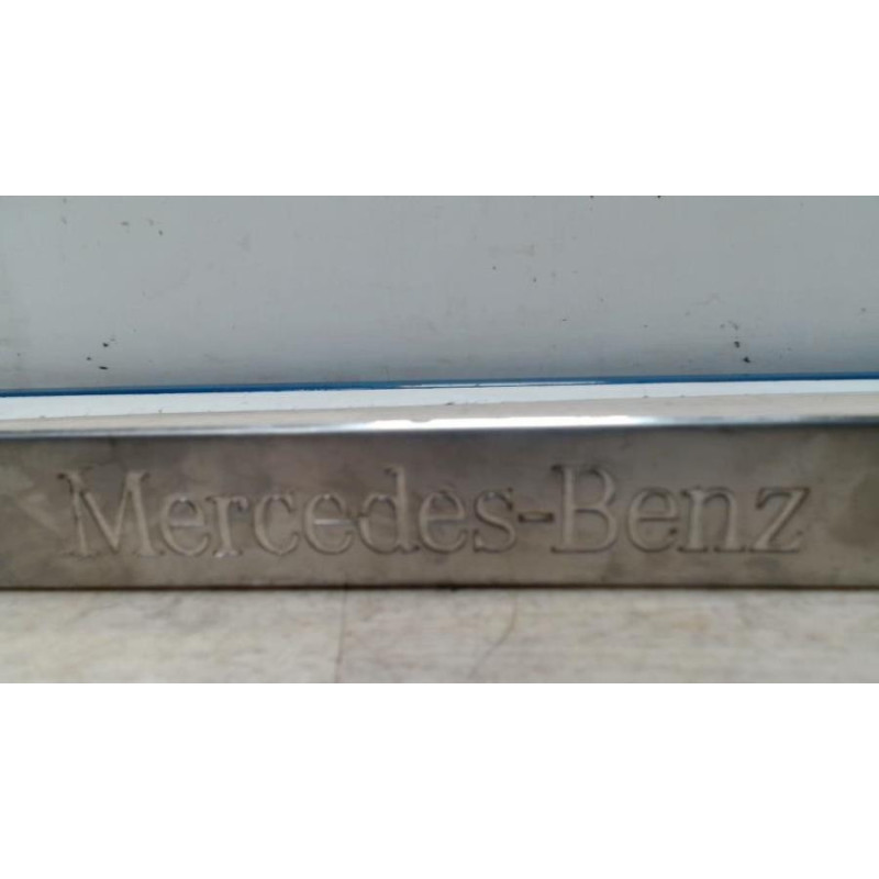 Marche pieds MERCEDES CLASSE M 163 PHASE 1 d’occasion
