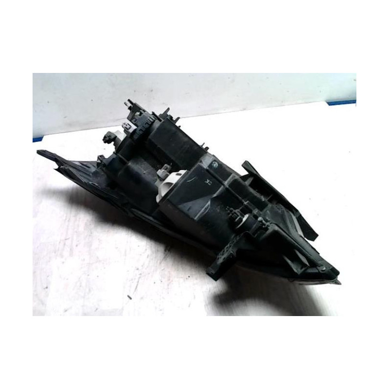 Optique avant principal droit (feux)(phare) MITSUBISHI GRANDIS d’occasion