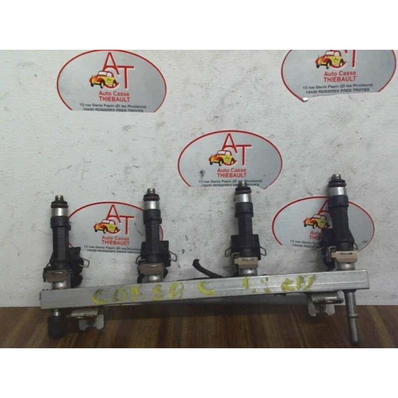 Rampe injection OPEL CORSA (C) PHASE 1 d’occasion