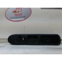 Interrupteur de leve vitre avant droit PEUGEOT 307 HDI d’occasion