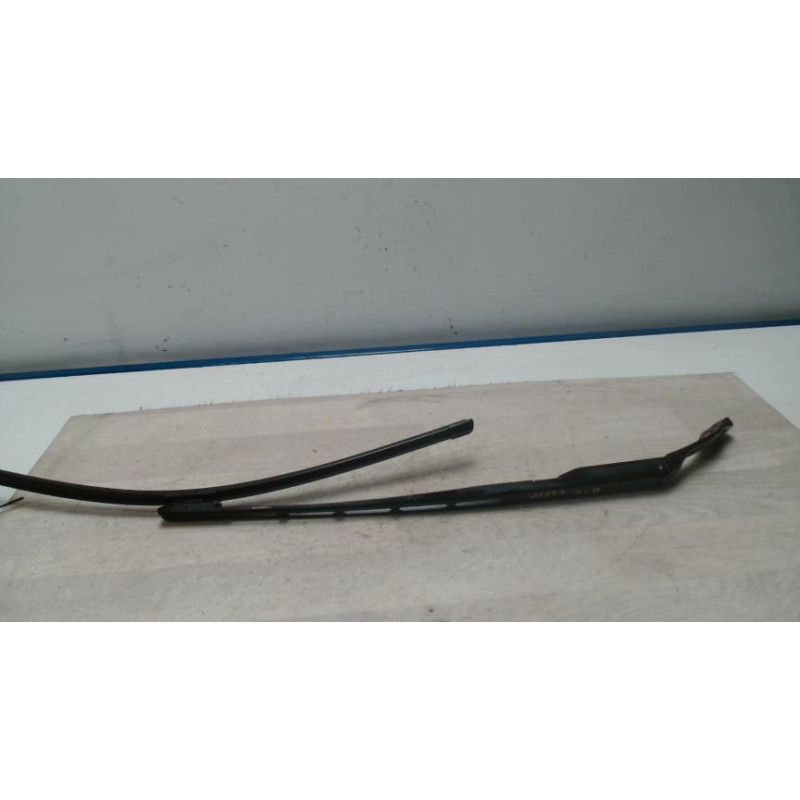 Bras essuie glace avant droit CITROEN C4 1 PHASE 1 d’occasion