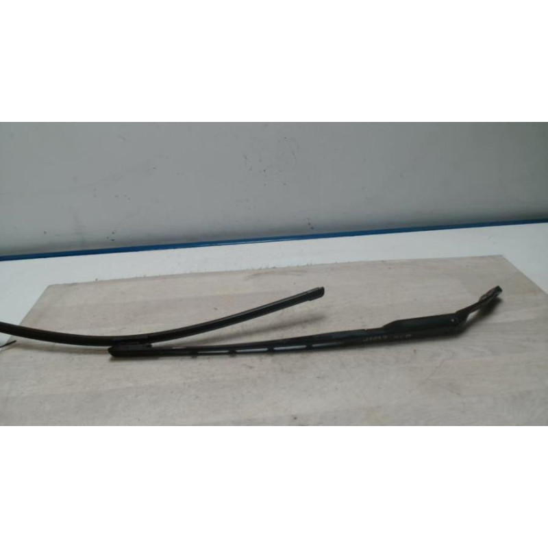 Bras essuie glace avant droit CITROEN C4 1 PHASE 1 d’occasion