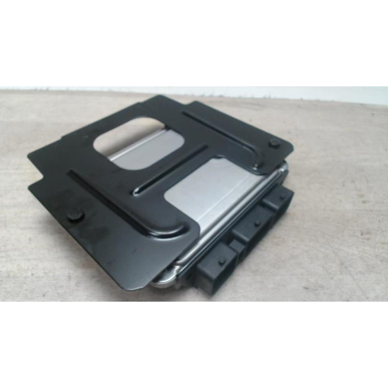 Calculateur moteur CITROEN C4 1 PHASE 1 d’occasion