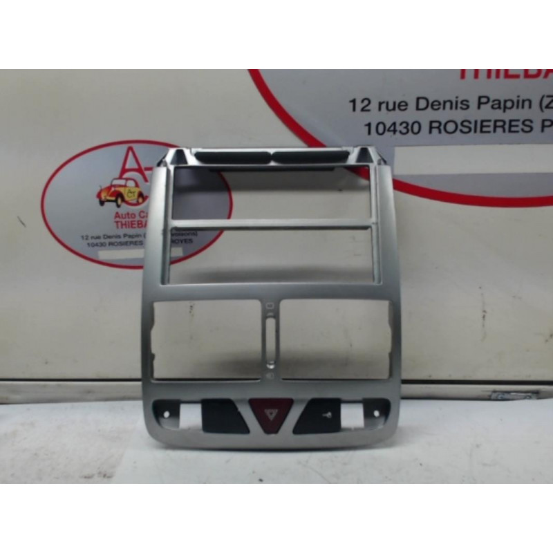 Facade autoradio PEUGEOT  d’occasion