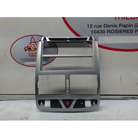 Facade autoradio PEUGEOT  d’occasion