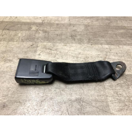Attache ceinture arriere droit PEUGEOT 106 PHASE 2 d’occasion