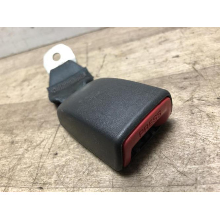 Attache ceinture arriere gauche PEUGEOT 107 PHASE 2 d’occasion