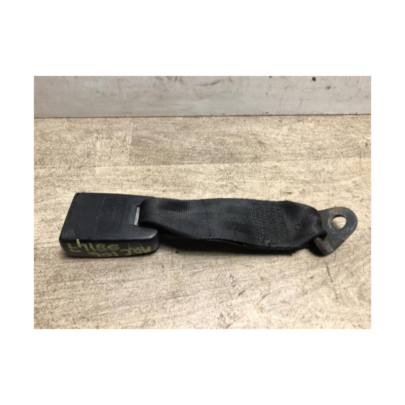 Attache ceinture arriere centrale PEUGEOT 106 PHASE 2 d’occasion