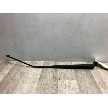 Bras essuie glace avant droit DAIHATSU CUORE 2 d’occasion