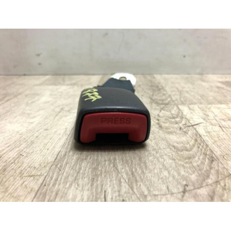 Attache ceinture arriere droit PEUGEOT 107 PHASE 2 d’occasion