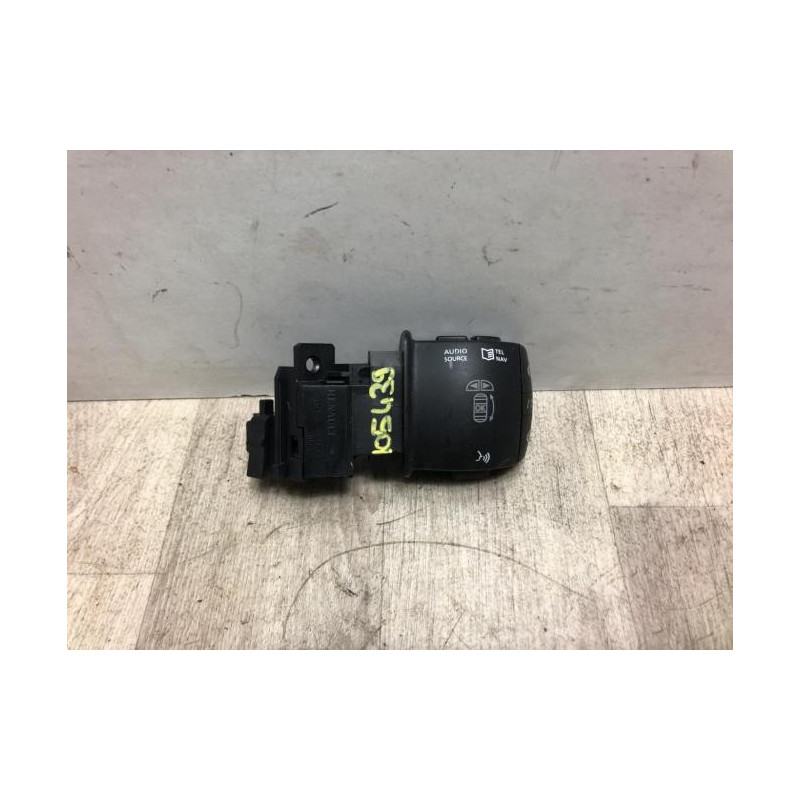 Commande autoradio RENAULT MEGANE 3 PHASE 1 d’occasion