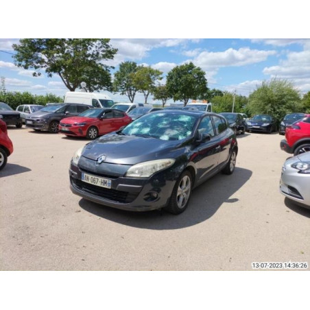 Boitier servitude moteur (BSM) RENAULT MEGANE 3 PHASE 1 d’occasion