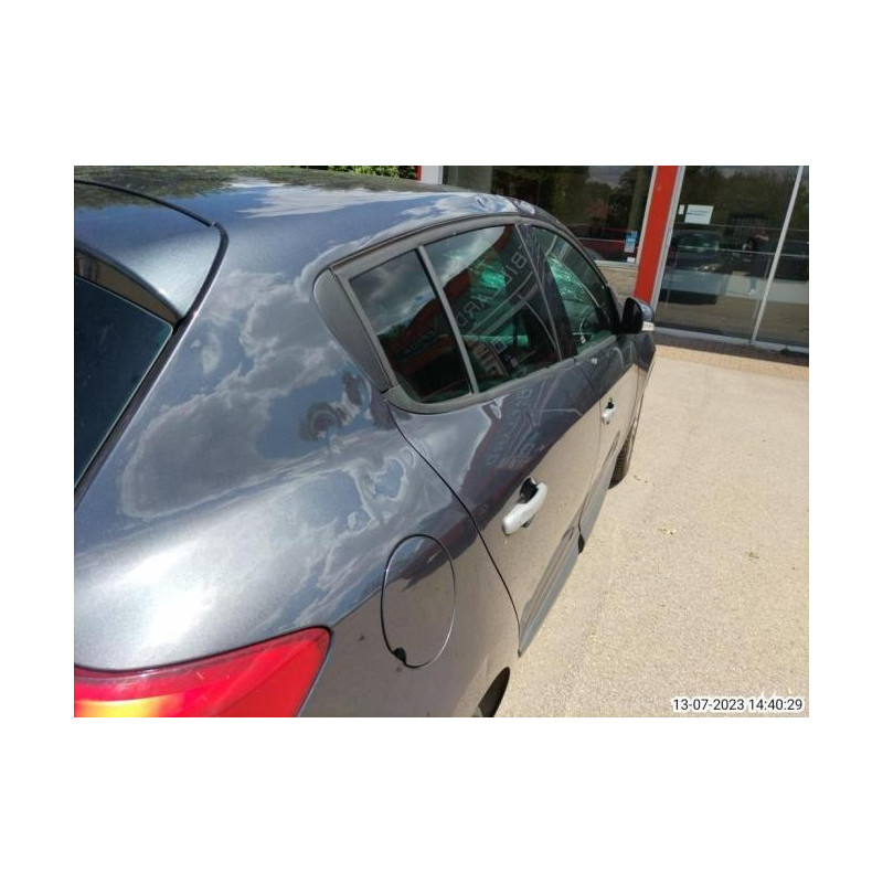 Boitier servitude moteur (BSM) RENAULT MEGANE 3 PHASE 1 d’occasion