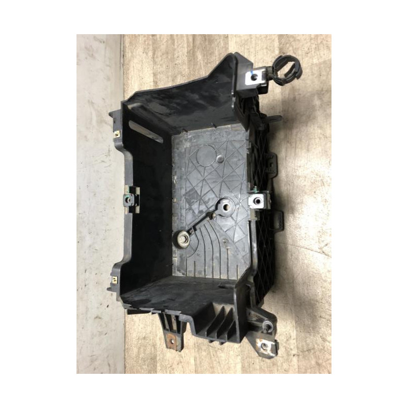 Coffre à batterie RENAULT MEGANE 3 PHASE 1 d’occasion