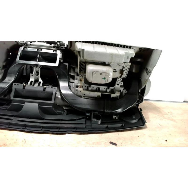Tableau de bord RENAULT TRAFIC 2 PHASE 1 d’occasion