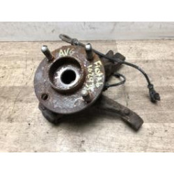 Fusee avant gauche FORD FIESTA 6 PHASE 1 d’occasion