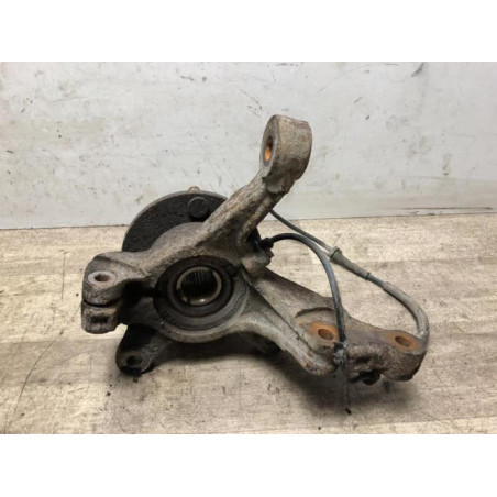 Fusee avant gauche FORD FIESTA 6 PHASE 1 d’occasion