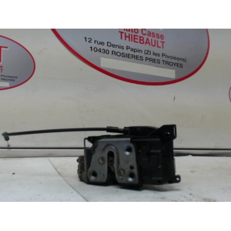 Serrure avant droit RENAULT CLIO III PHASE 2 d’occasion