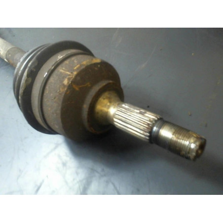 Cardan gauche (transmission) PEUGEOT 207 PHASE 1 d’occasion