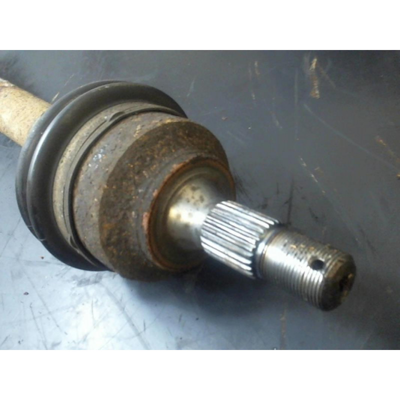 Cardan gauche (transmission) PEUGEOT PARTNER FOURGON PHASE 2 d’occasion