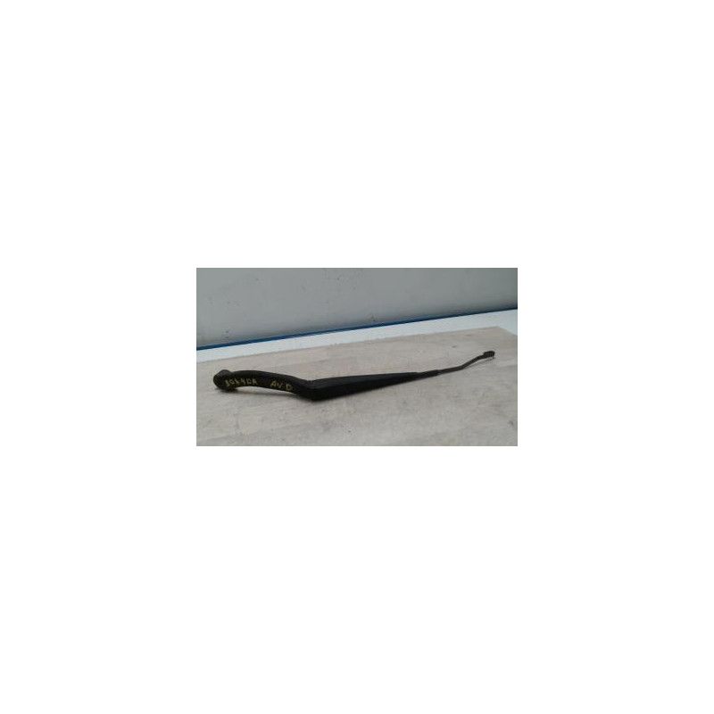 Bras essuie glace avant droit MITSUBISHI GRANDIS d’occasion